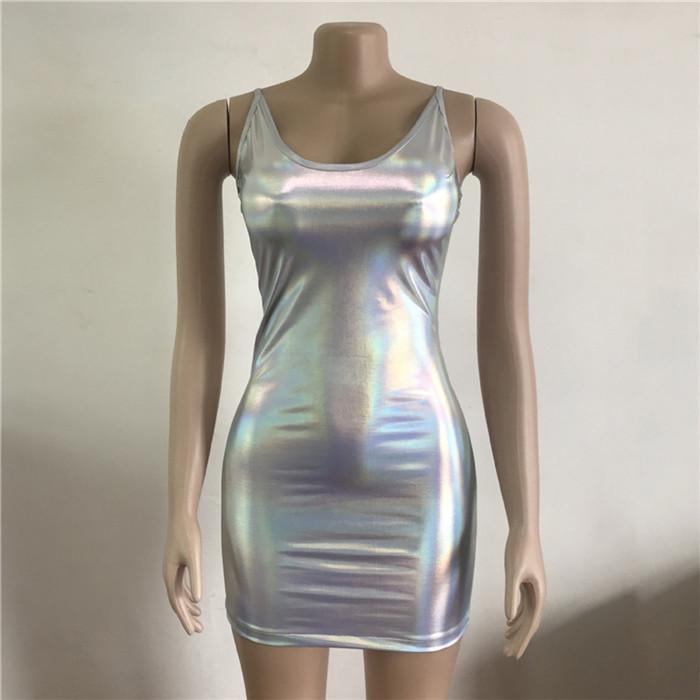 Penny Lane® - Mini Vestido HolográficoMichele Obama - Reflectivo Metalizado Prata Laser