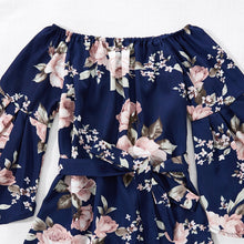 Carregar imagem no visualizador da galeria, Mini Vestido Floral com Manga Caída