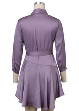 Carregar imagem no visualizador da galeria, Vestido Envelope Transpassado Curto de Cetim - Frete Gratis