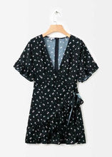 Carregar imagem no visualizador da galeria, Vestido Envelope Curto Estampado - Frete Gratis