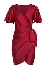 Carregar imagem no visualizador da galeria, Vestido Envelope Transpassado Curto Manga Flare - Frete Gratis