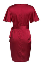 Carregar imagem no visualizador da galeria, Vestido Envelope Transpassado Curto Manga Flare - Frete Gratis