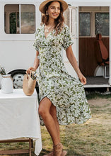 Carregar imagem no visualizador da galeria, Vestido Envelope Midi Estampado com Babado na Barra - Frete Gratis