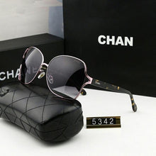 Carregar imagem no visualizador da galeria, Óculos Feminino Oversized Retro UV400