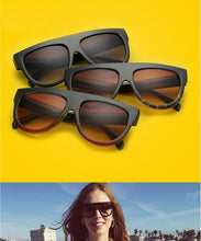 Carregar imagem no visualizador da galeria, Óculos Feminino Oversized Gradiente Proteção UV